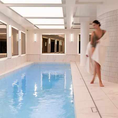 Villa-des-pres Paris