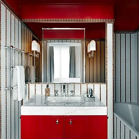 Villa-des-pres 5* Paris